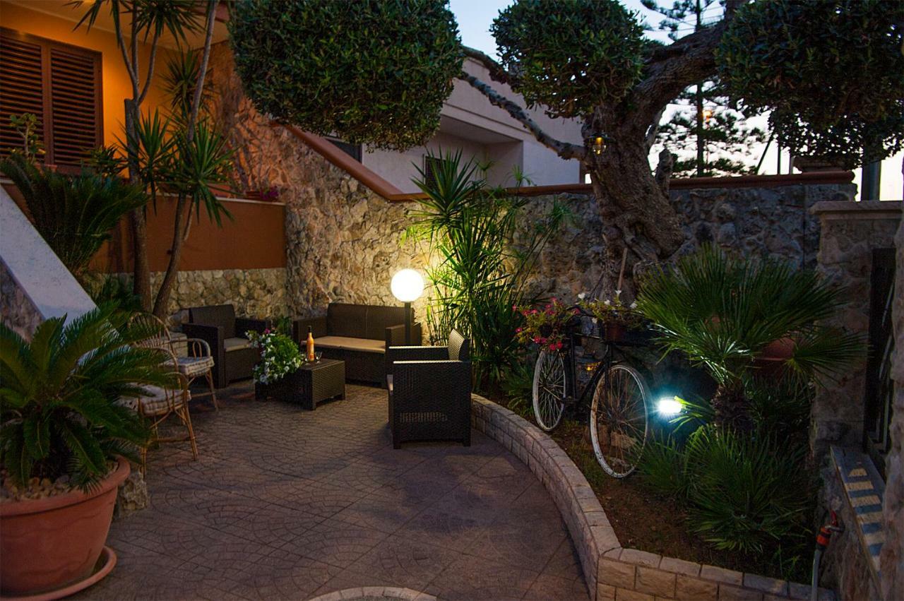 Guesthouse Da Filiberto Melendugno Exterior foto